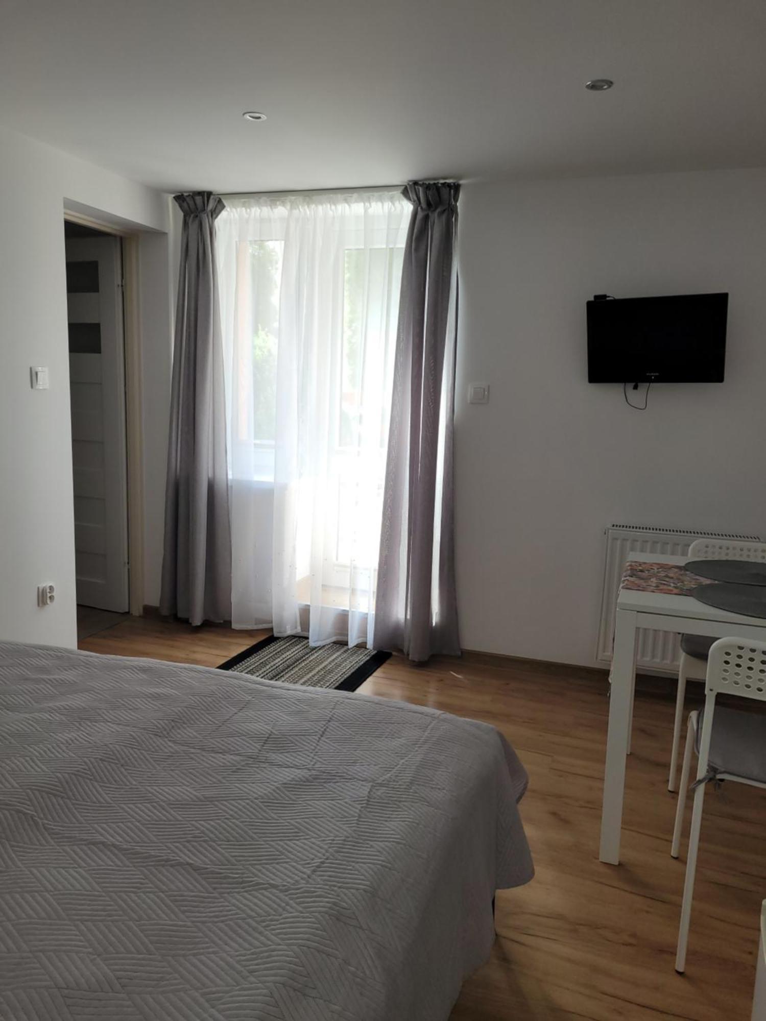Apartamenty I Pokoje Goscinne Zosia Дарлувко Екстер'єр фото